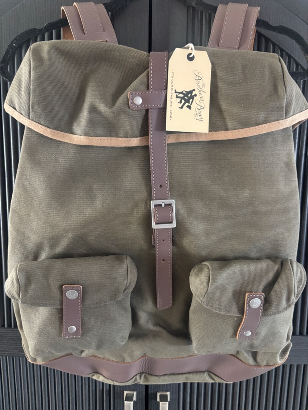 The brothers Bray Olive Canvas rucksack Leather Trim